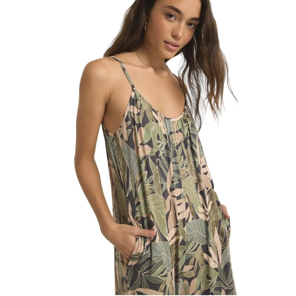 Z Supply Flared Cusco Jumpsuit in Grape Leaf Print Size 2XL NWT